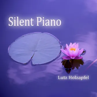 Silent Piano by Lutz Holzapfel