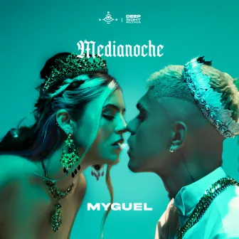 Medianoche by MYGUEL