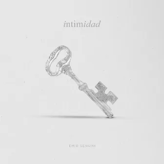 Intimidad by Emir Sensini