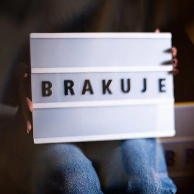 Brakuje (Radio Version)