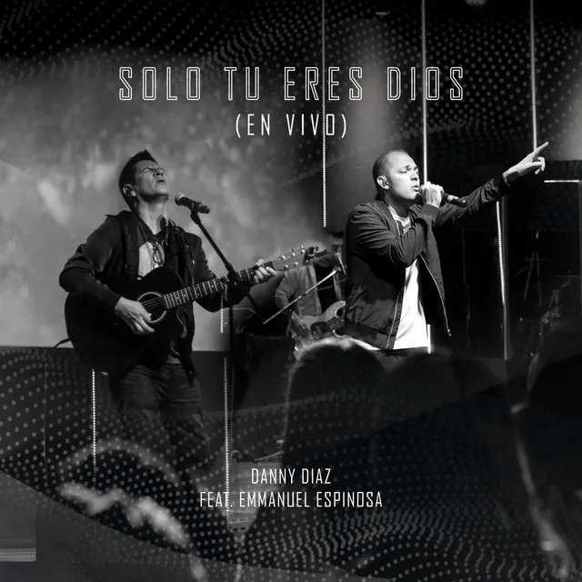 Solo Tu Eres Dios - En Vivo