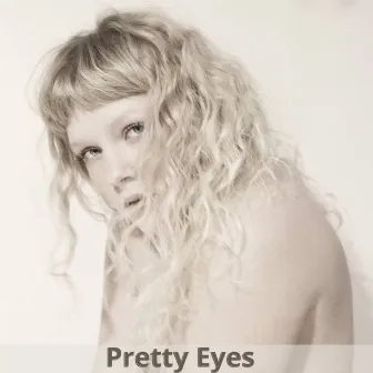 Pretty Eyes by Mathilde