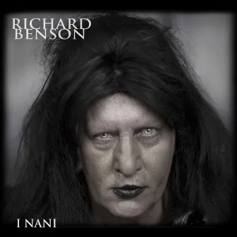 I Nani by Richard Benson