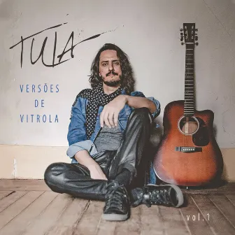 Versões de Vitrola, Vol. 1 by Tuia