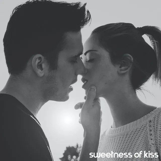 Sweetness of Kiss - Background Jazz Music for Romantic and Special Evening