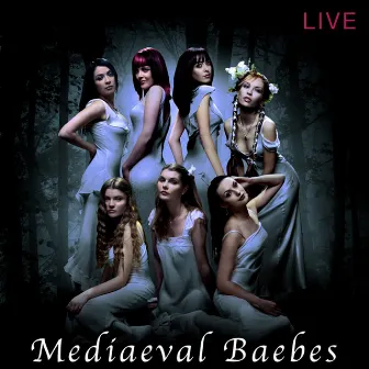 Live by Mediæval Bæbes