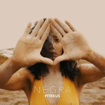 Negra by Pitekus