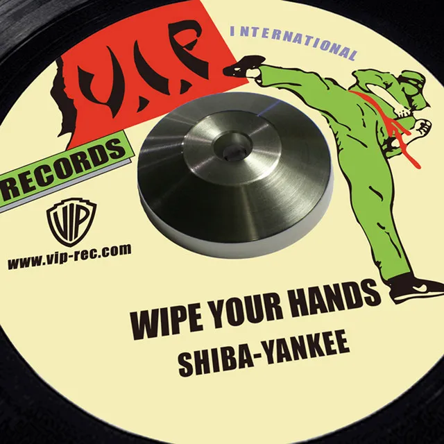 WIPE YOUR HANDS