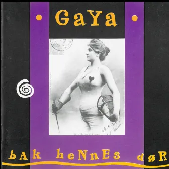 Bak hennes dør by Gaya