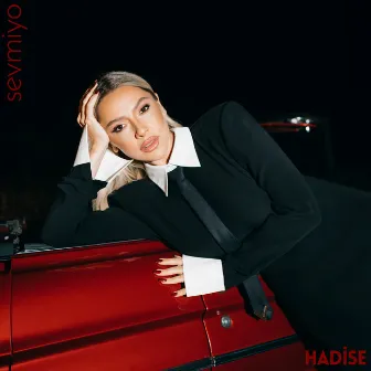 Sevmiyo by Hadise