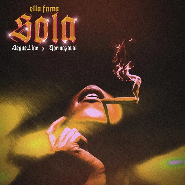 Ella fuma sola