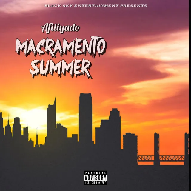 Macramento Summer