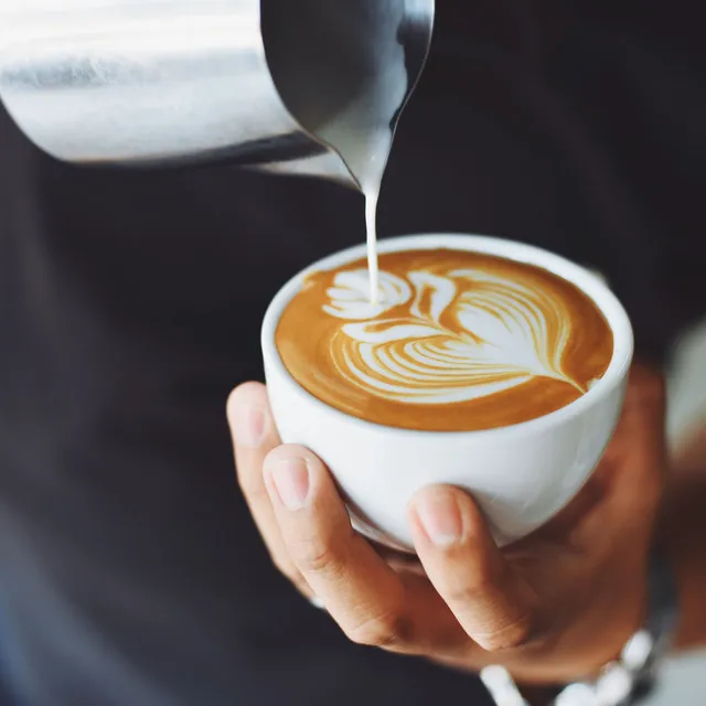 Coffee Shop Reflections: Tranquil Notes for Deep Concentration