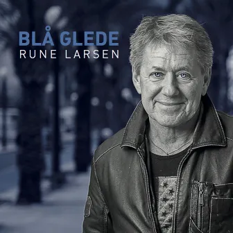 Blå glede by Rune Larsen