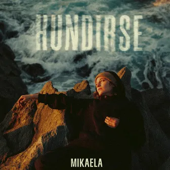 Hundirse by Mikaela