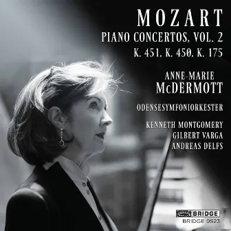 Mozart: Piano Concertos, Vol. 2 by Anne-Marie McDermott