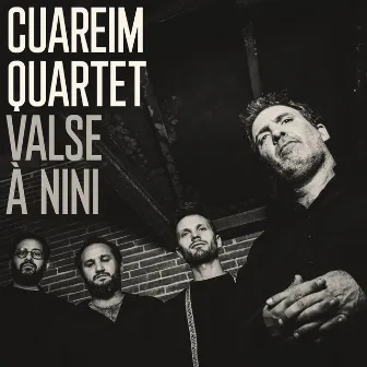 Valse à Nini by Cuareim Quartet