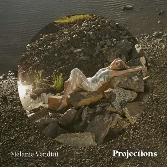 Projections by Mélanie Venditti