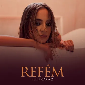 Refém by Luiza Carmo