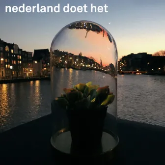 Nederland Doet Het by Linde Schöne