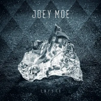 Eneste by Joey Moe