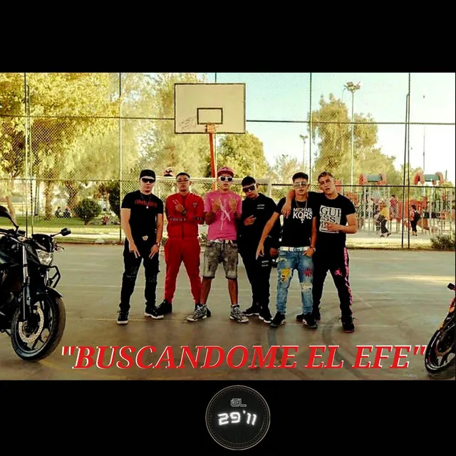 "Buscándome el Efe"