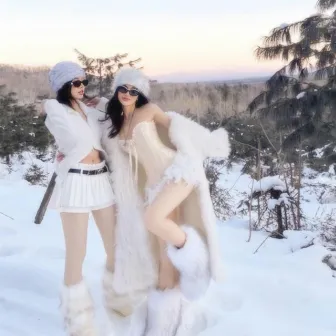 Snow Bunnies by 