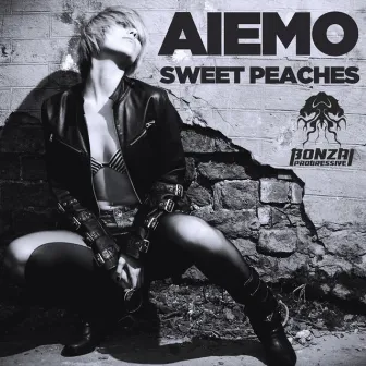 Sweet Peaches by Aiemo