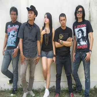 Pantang Menyerah by Akusara Band