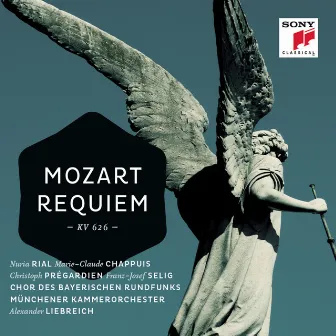 Mozart: Requiem, K. 626 & Ave verum corpus, K. 618 by Franz-Josef Selig