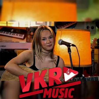 Mil noches / Corre / Someone like you (Medley) [Pueblo de los artistas] by VKR Music