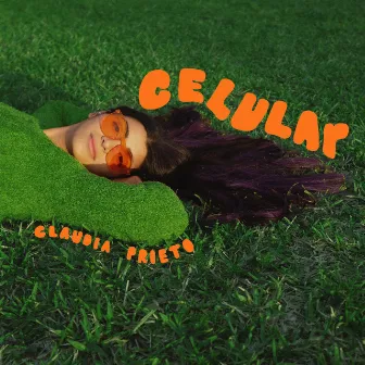 Celular by Claudia Prieto