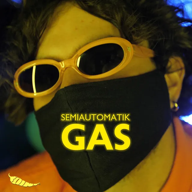 Gas