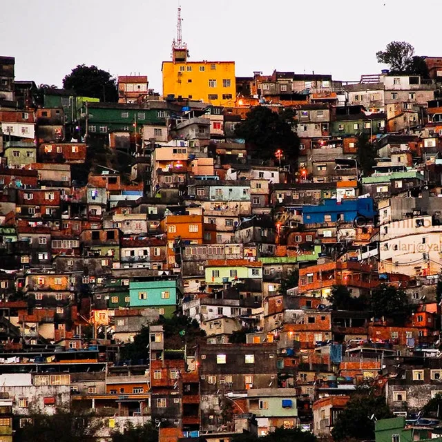 Mega Aqui na Favela