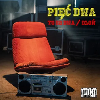 To 52 Dwa / Dłoń by Pięć Dwa