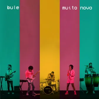 Muito Novo by bule