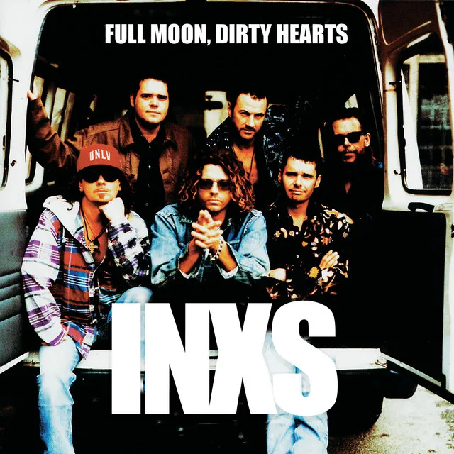 Full Moon, Dirty Hearts (feat. Chrissie Hynde)