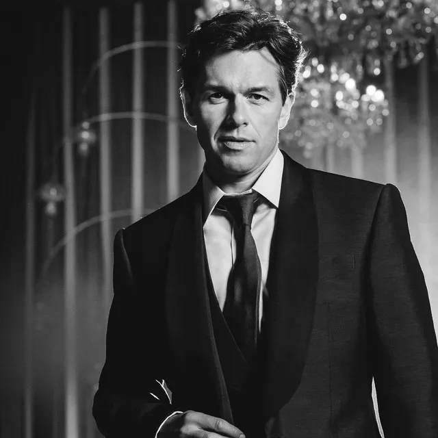 Julian Ovenden